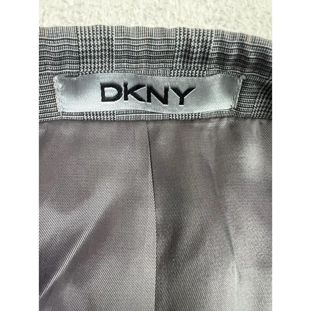DKNY Blazer Mens 40R Gray Plaid 100% Wool Two‎ Button Suit Jacket Double Vent